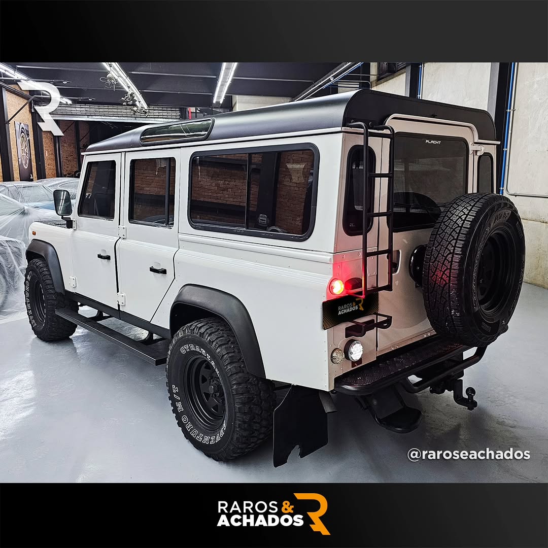 LAND ROVER DEFENDER 110 CSW - Imagem 2