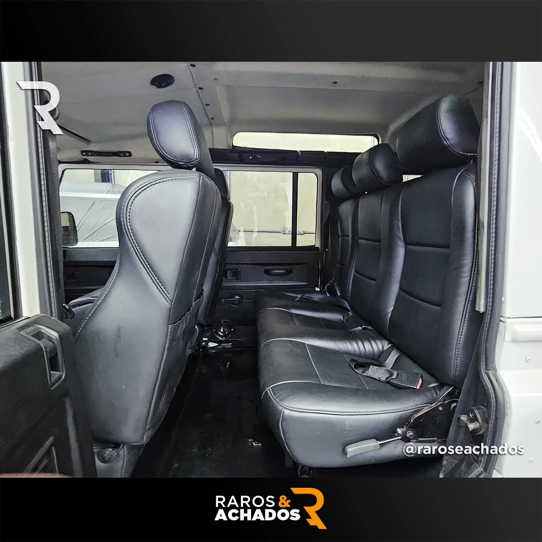 LAND ROVER DEFENDER 110 CSW - Imagem 14