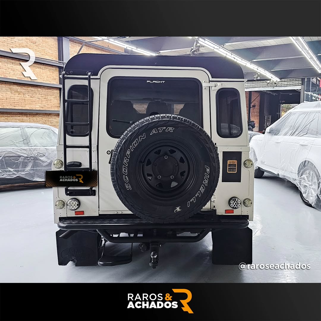 LAND ROVER DEFENDER 110 CSW - Imagem 3