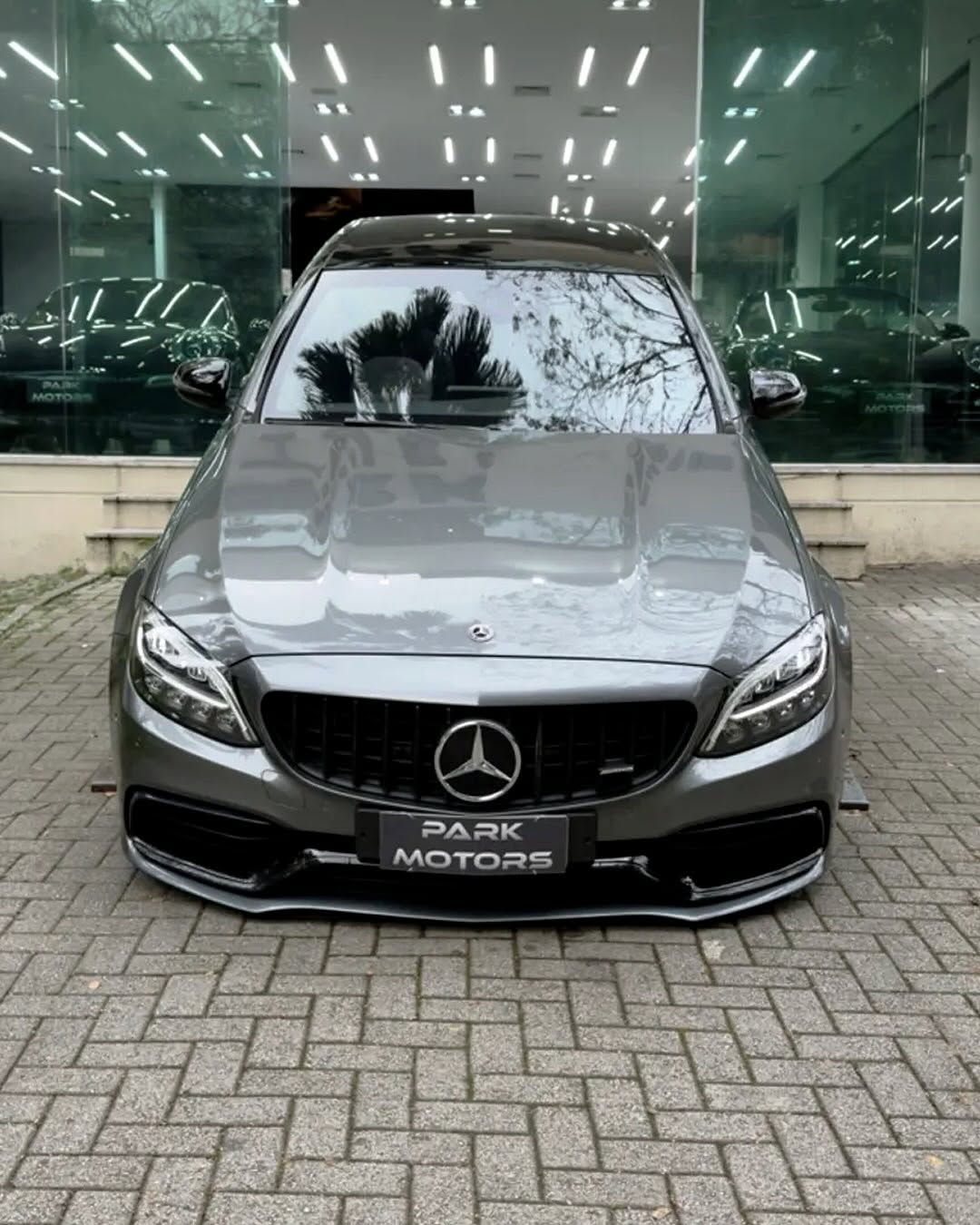 MERCEDES-BENZ C 63 AMG - Imagem 3
