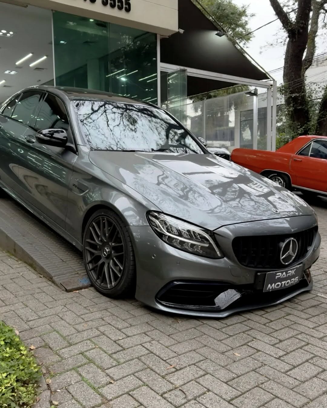 MERCEDES-BENZ C 63 AMG - Imagem 4