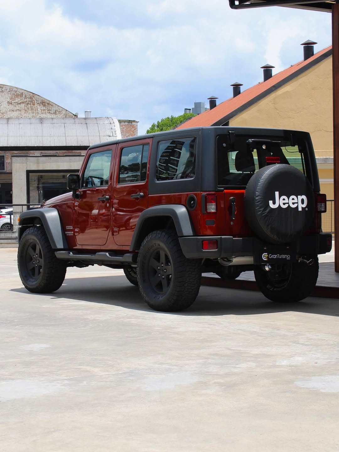 JEEP WRANGLER UNLIMITED SPORT - Imagem 2