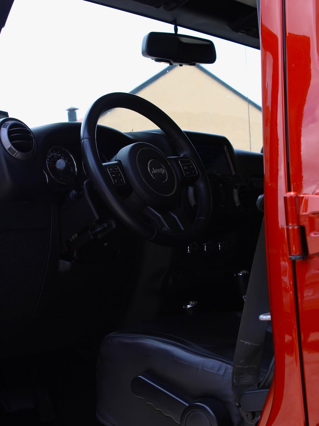 JEEP WRANGLER UNLIMITED SPORT - Imagem 5