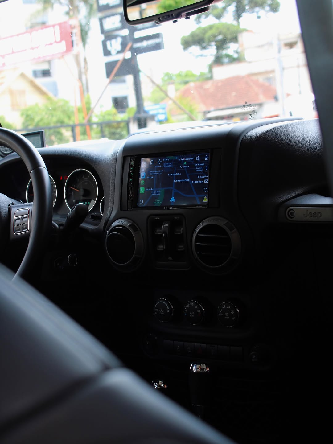 JEEP WRANGLER UNLIMITED SPORT - Imagem 7