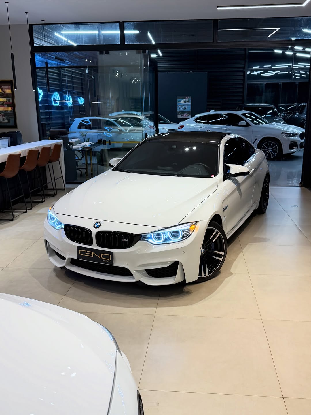 BMW M4 - Imagem 2