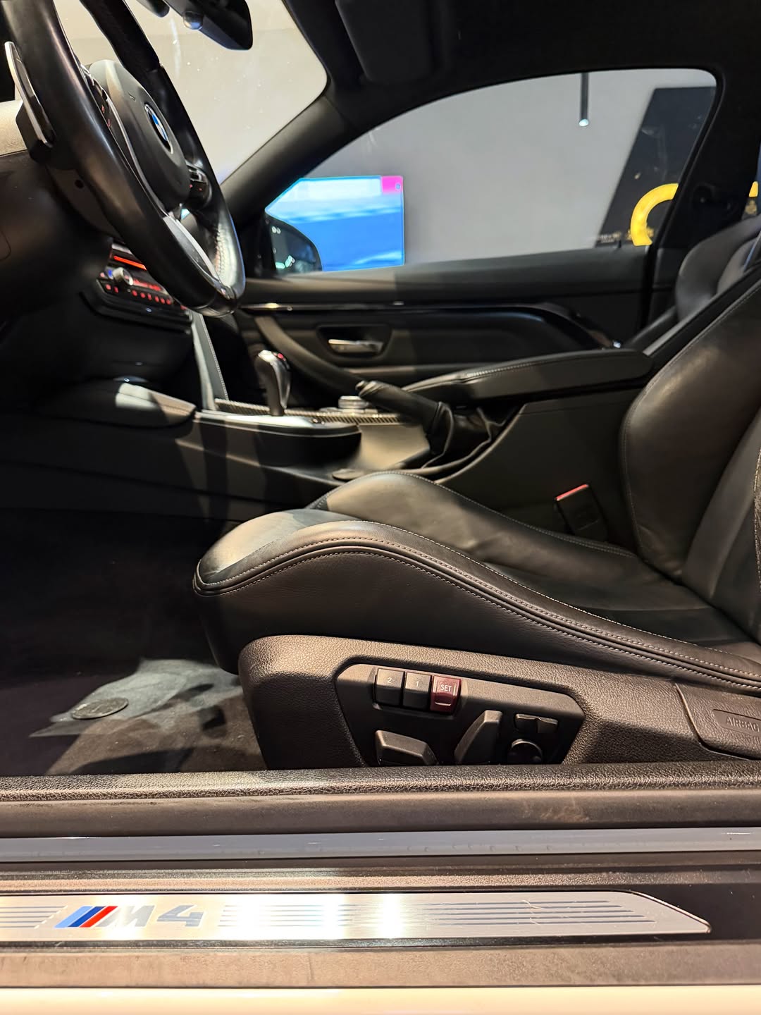 BMW M4 - Imagem 13