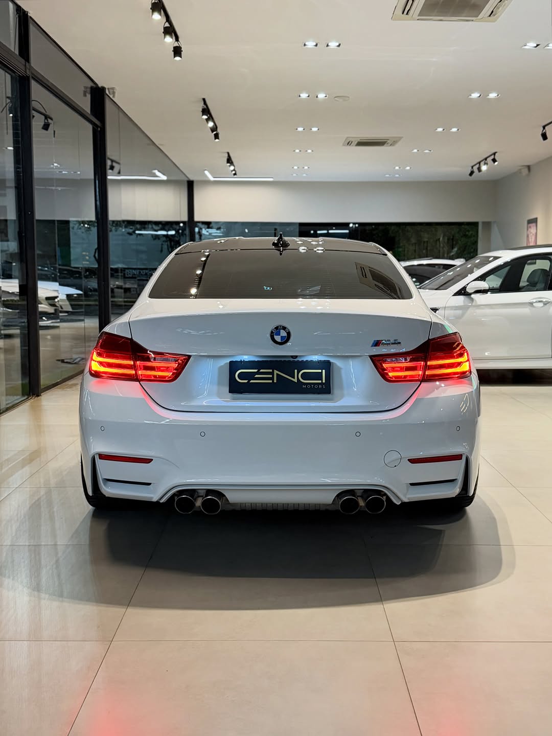 BMW M4 - Imagem 3