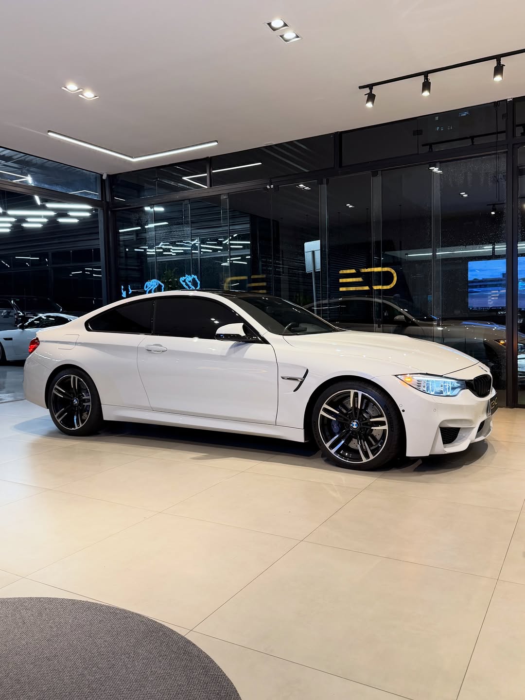 BMW M4 - Imagem 5