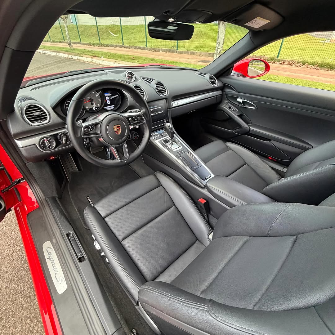 PORSCHE 718 CAYMAN S - Imagem 5