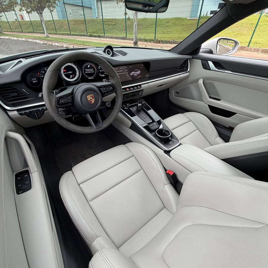 PORSCHE 911 CARRERA S - Imagem 3