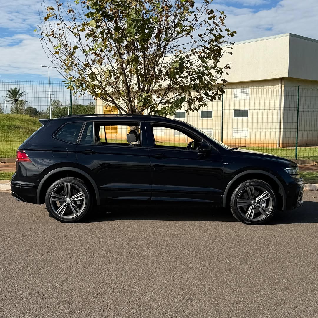 VOLKSWAGEN TIGUAN R-LINE - Imagem 12