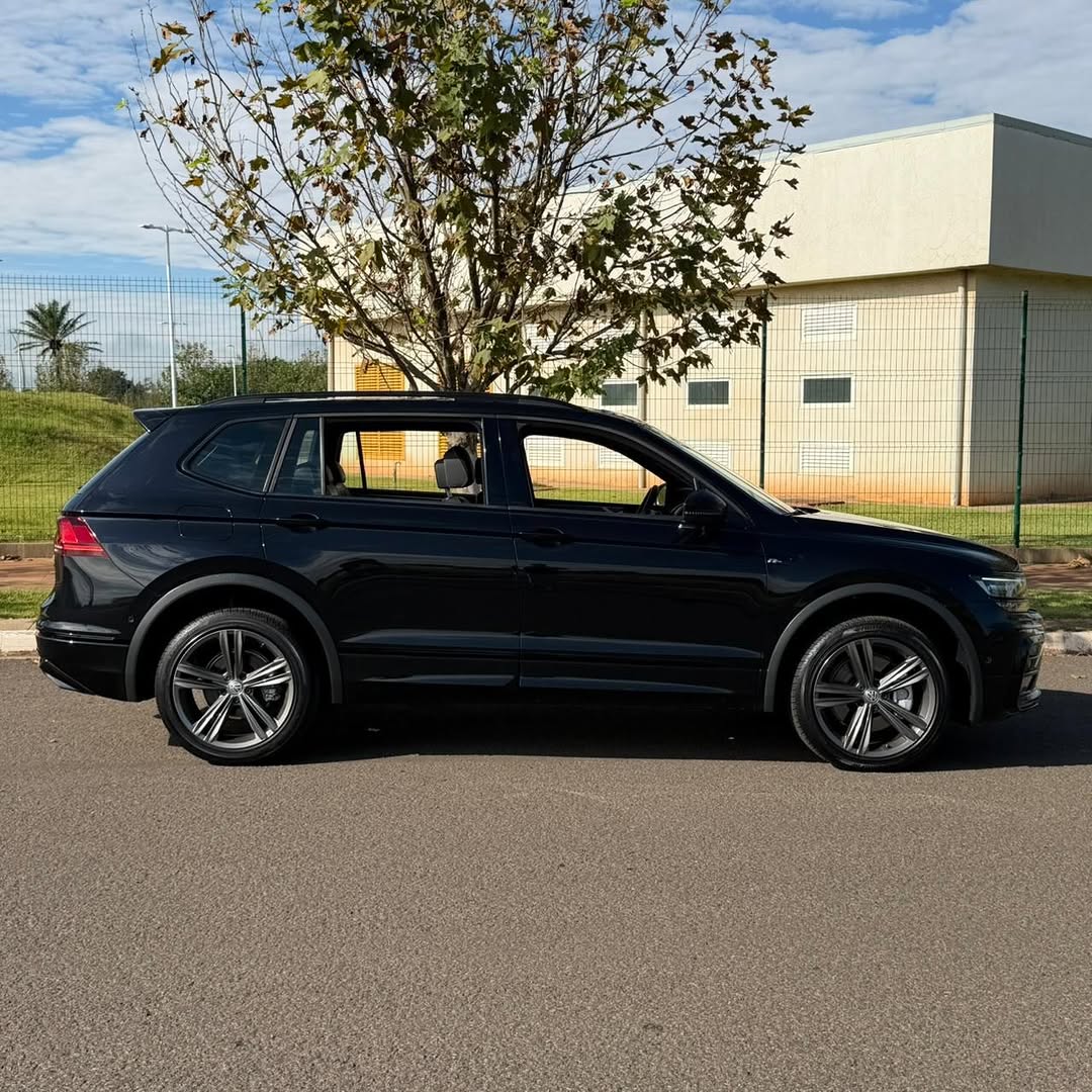 VOLKSWAGEN TIGUAN R-LINE - Imagem 3