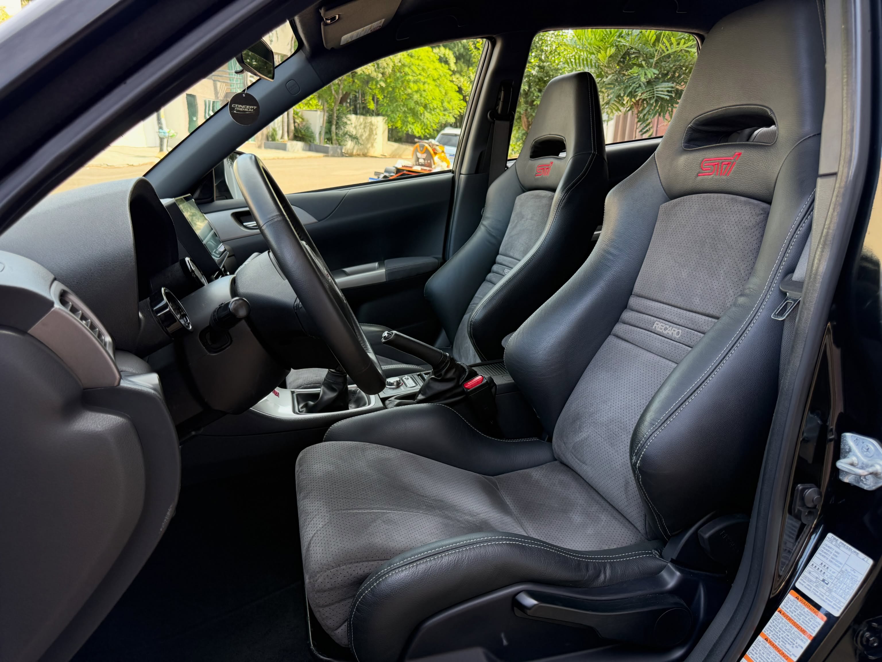 SUBARU IMPREZA STI - Imagem 13