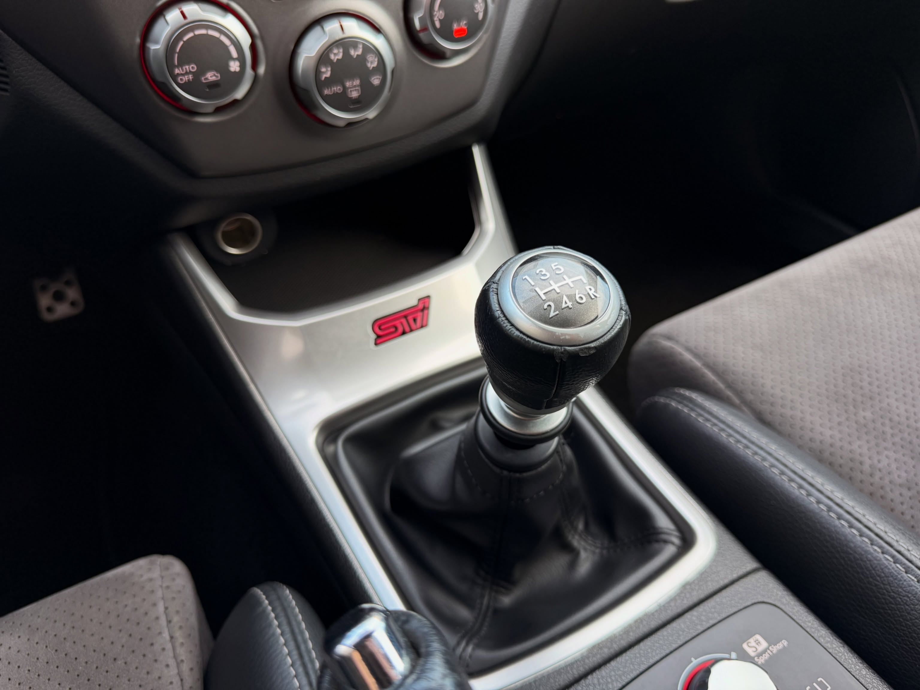 SUBARU IMPREZA STI - Imagem 15
