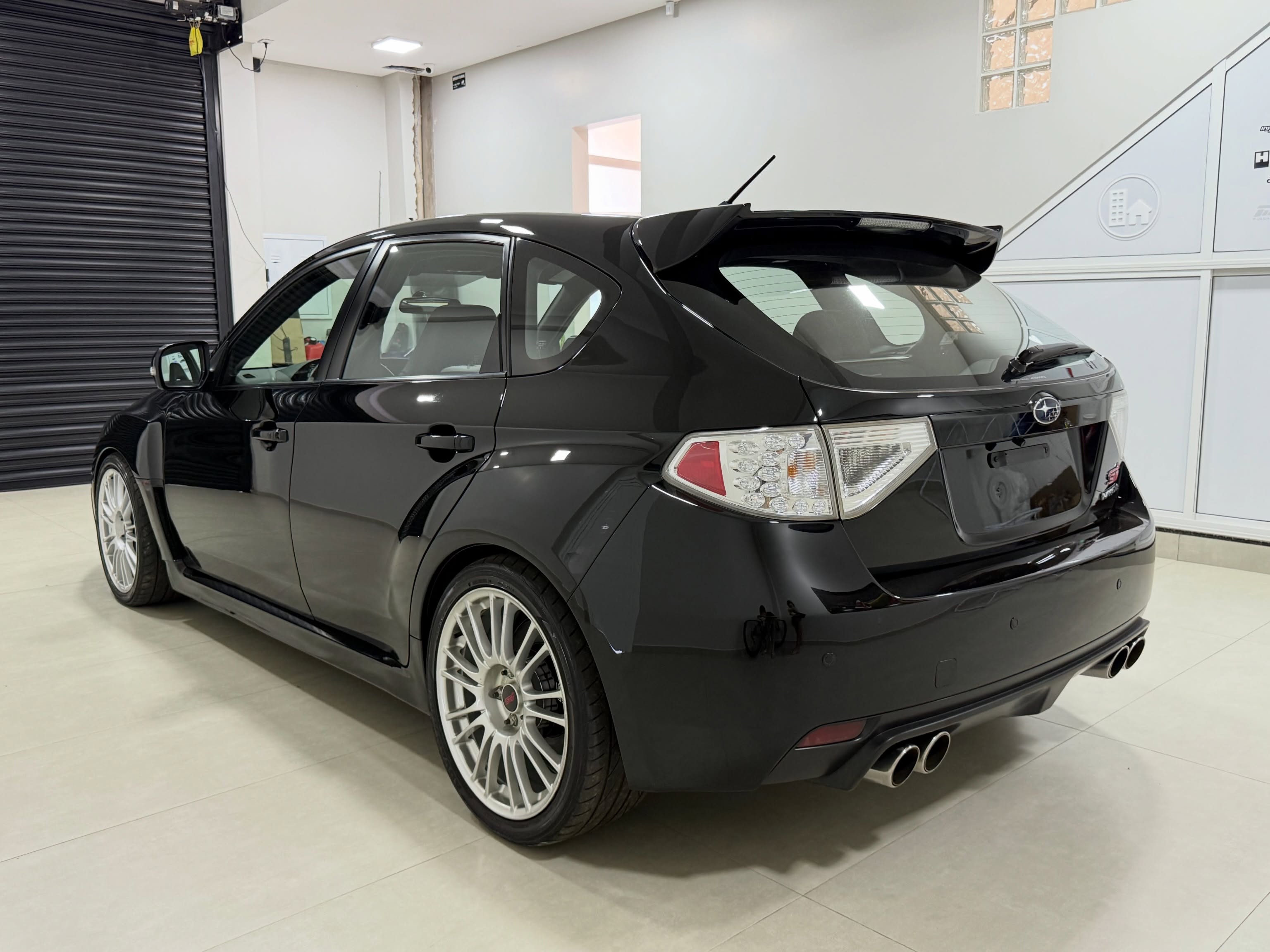 SUBARU IMPREZA STI - Imagem 5
