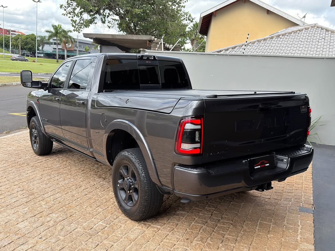 RAM 3500 NIGHT EDITION - Imagem 6