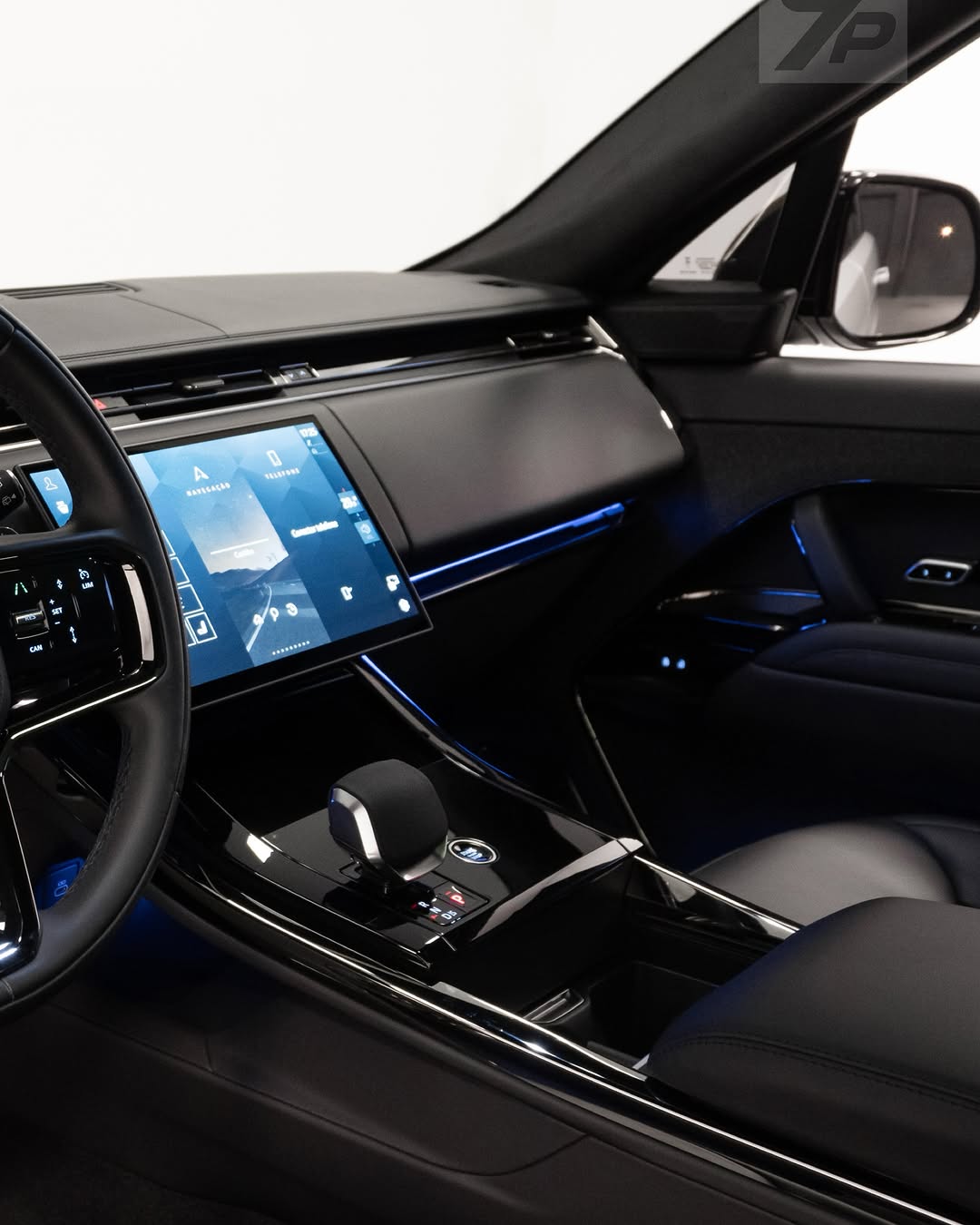 LAND ROVER RANGE ROVER SPORT AUTOBIOGRAPHY P550E - Imagem 4