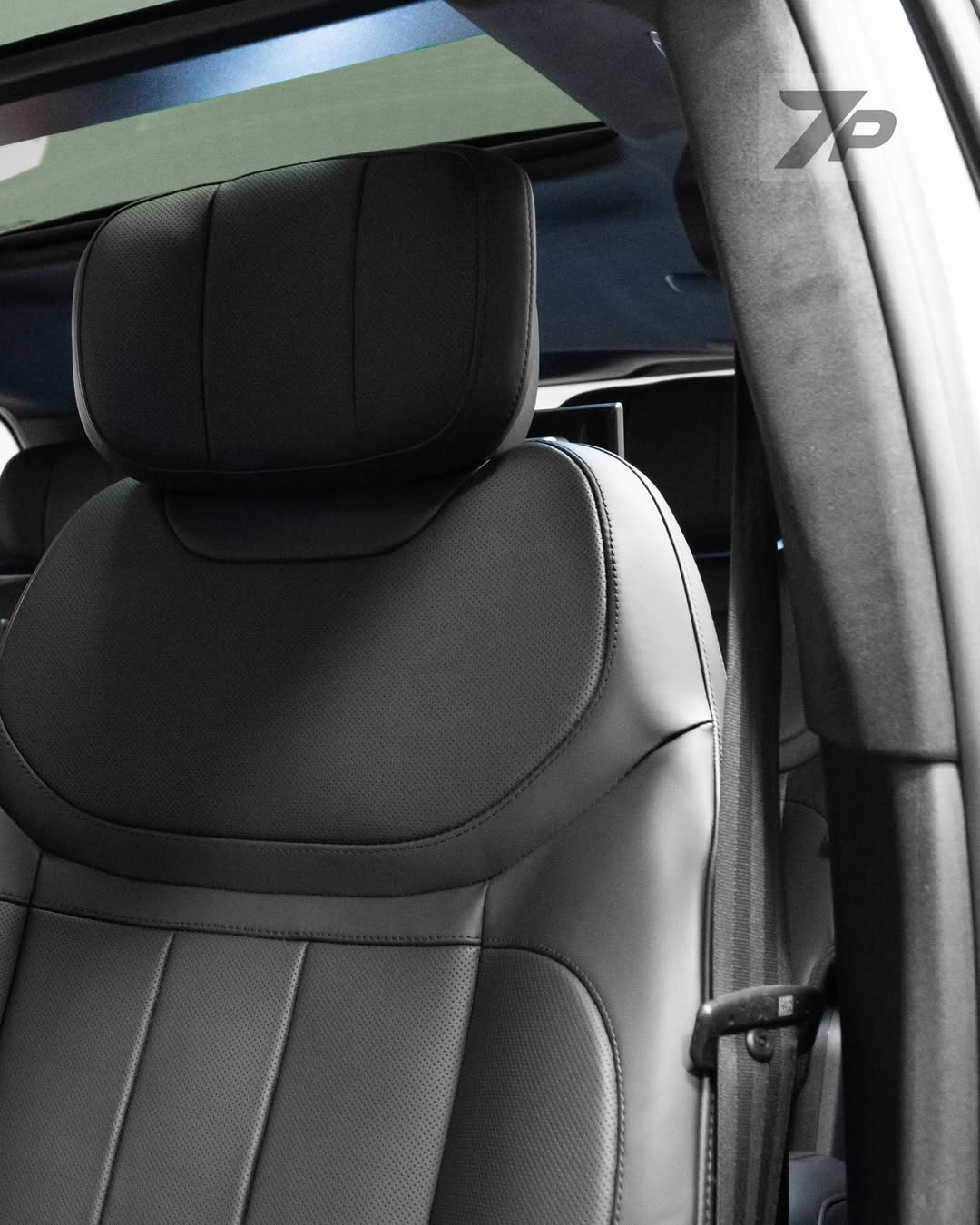 LAND ROVER RANGE ROVER SPORT AUTOBIOGRAPHY P550E - Imagem 6