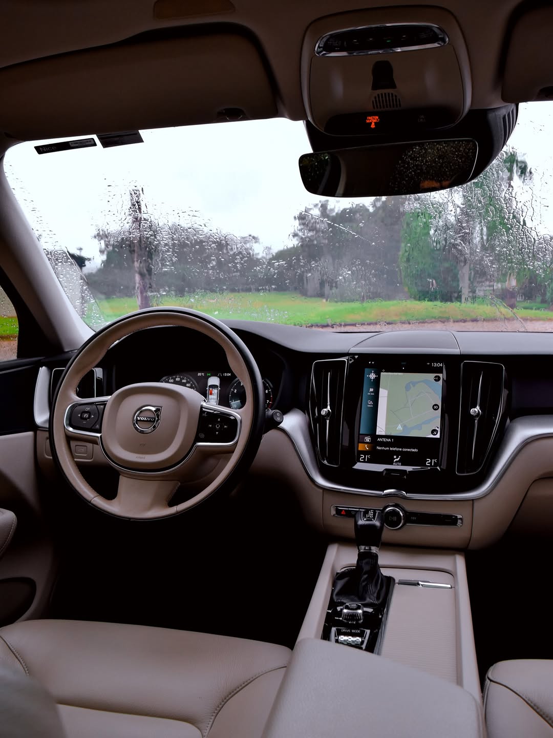 VOLVO XC60 T5 MOMENTUM - Imagem 4