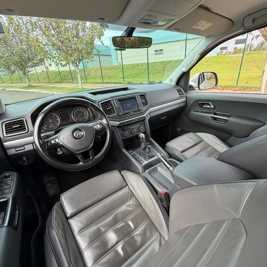 VOLKSWAGEN AMAROK HIGHLINE - Imagem 8