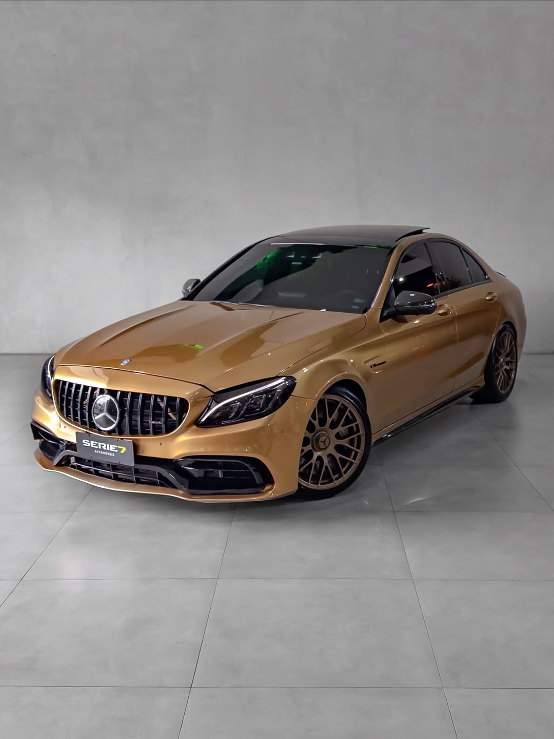 MERCEDES-BENZ C63 AMG - Imagem 16