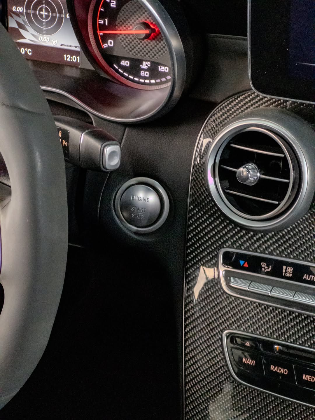 MERCEDES-BENZ C63 AMG - Imagem 5