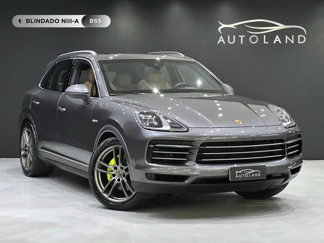 PORSCHE CAYENNE E-HYBRID AWD TIPTRONIC S BLINDADO - Imagem 1
