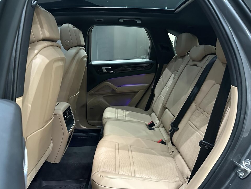 PORSCHE CAYENNE E-HYBRID AWD TIPTRONIC S BLINDADO - Imagem 7