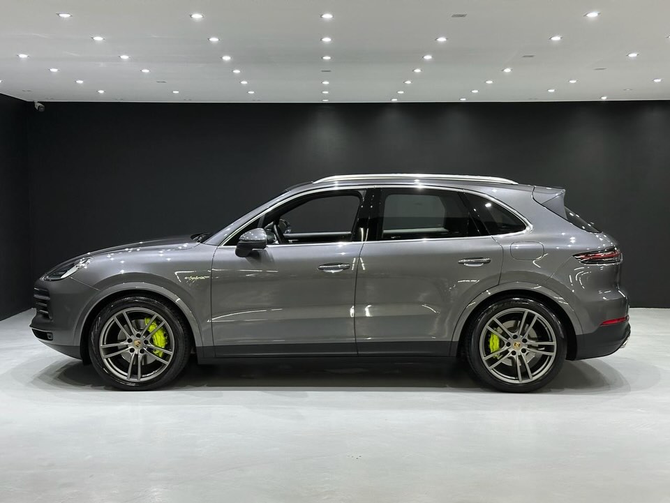 PORSCHE CAYENNE E-HYBRID AWD TIPTRONIC S BLINDADO - Imagem 9