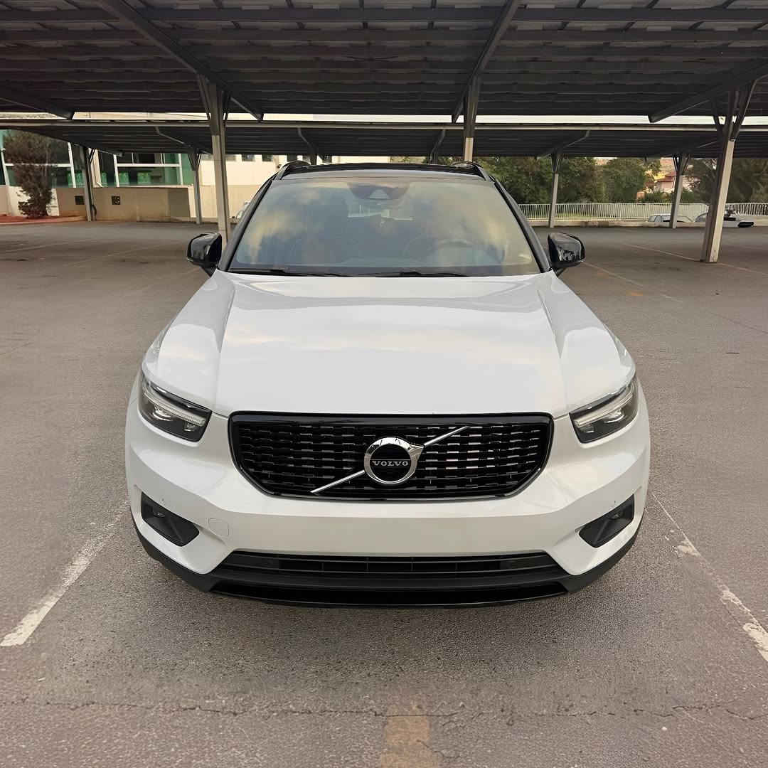 VOLVO XC40 T5 R-DESIGN - Imagem 6