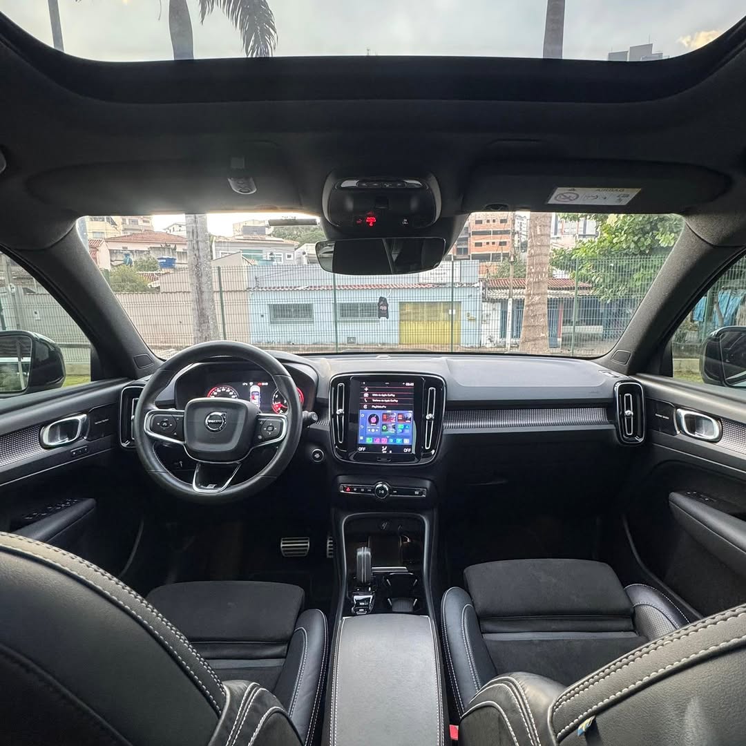 VOLVO XC40 T5 R-DESIGN - Imagem 7