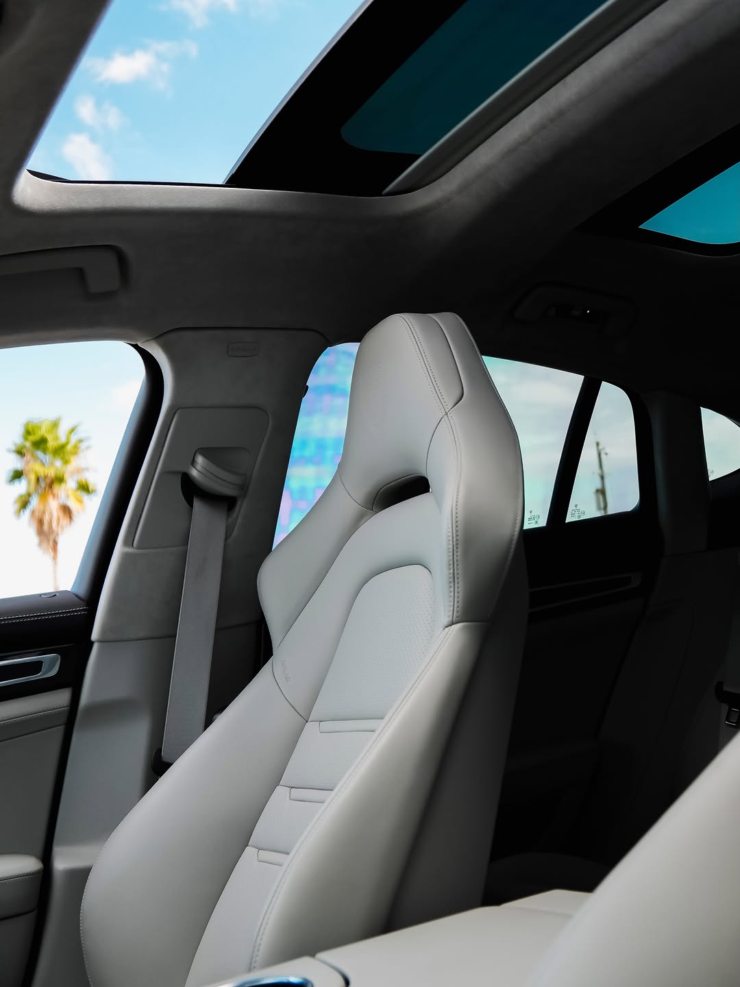 PORSCHE PANAMERA 2.9 V6 E-HYBRID 4 PDK - Imagem 6
