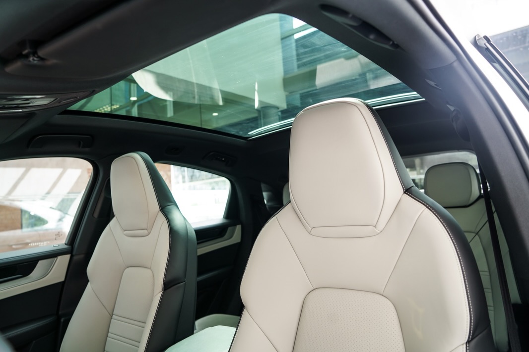 PORSCHE CAYENNE E-HYBRID COUPÉ - Imagem 15
