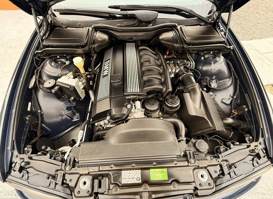 BMW 528I - Imagem 18