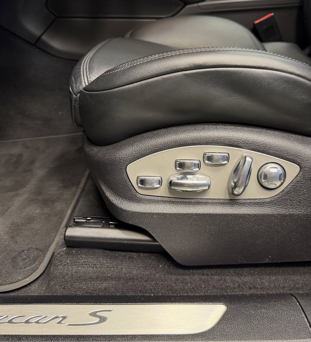 PORSCHE MACAN S - Imagem 12