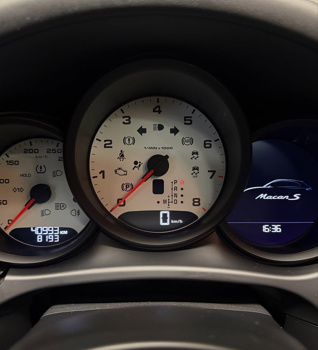 PORSCHE MACAN S - Imagem 14
