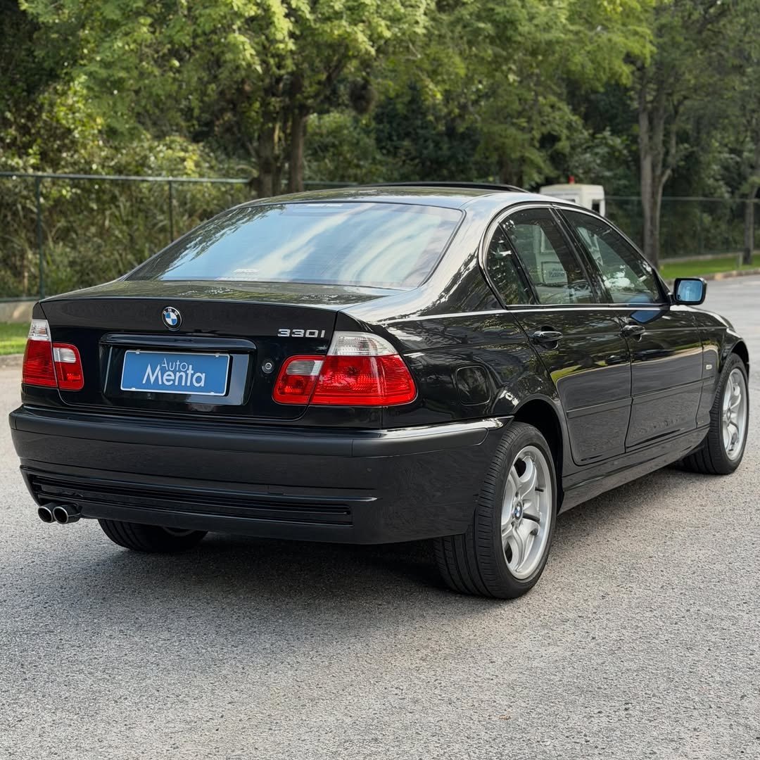 BMW 330I - Imagem 3