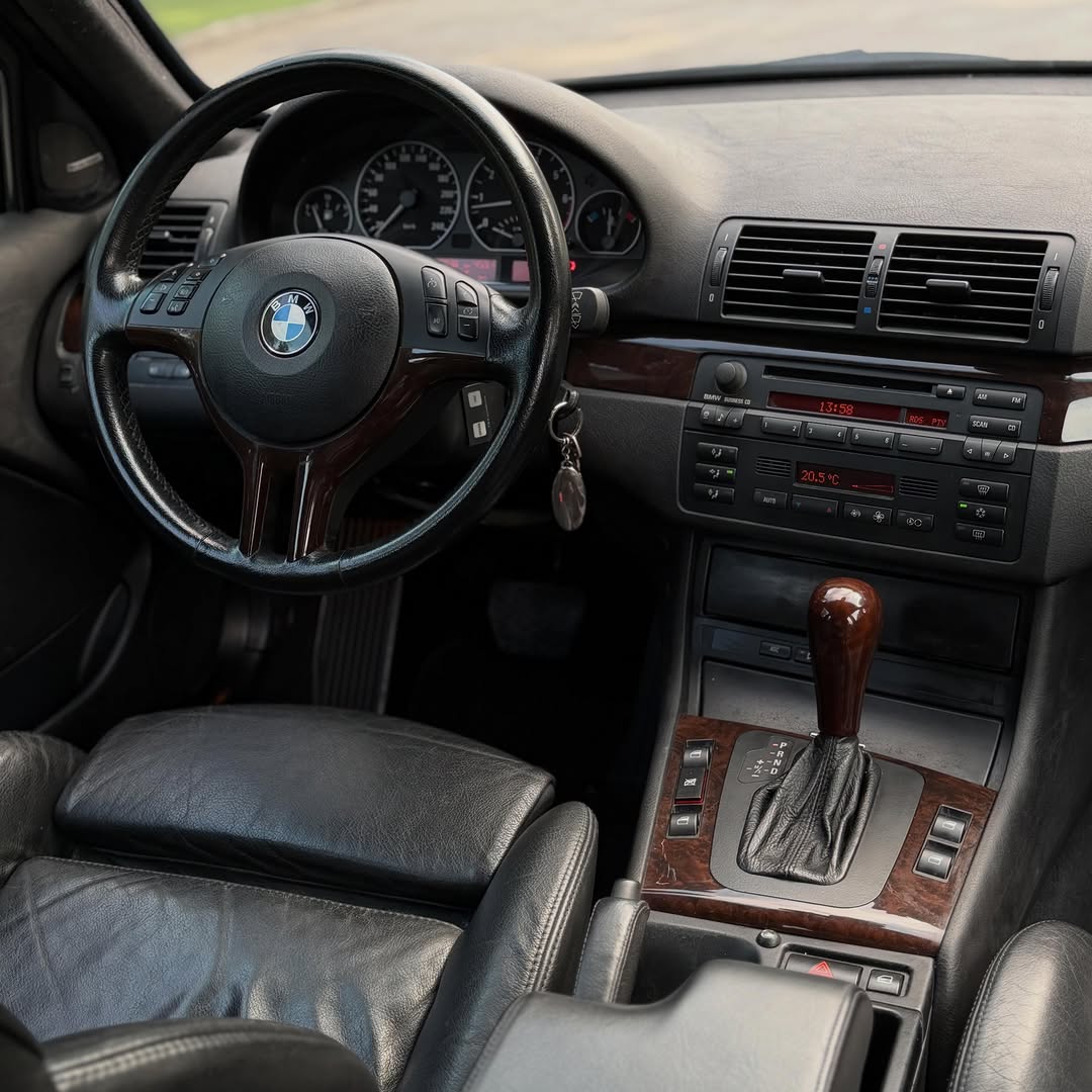 BMW 330I - Imagem 5