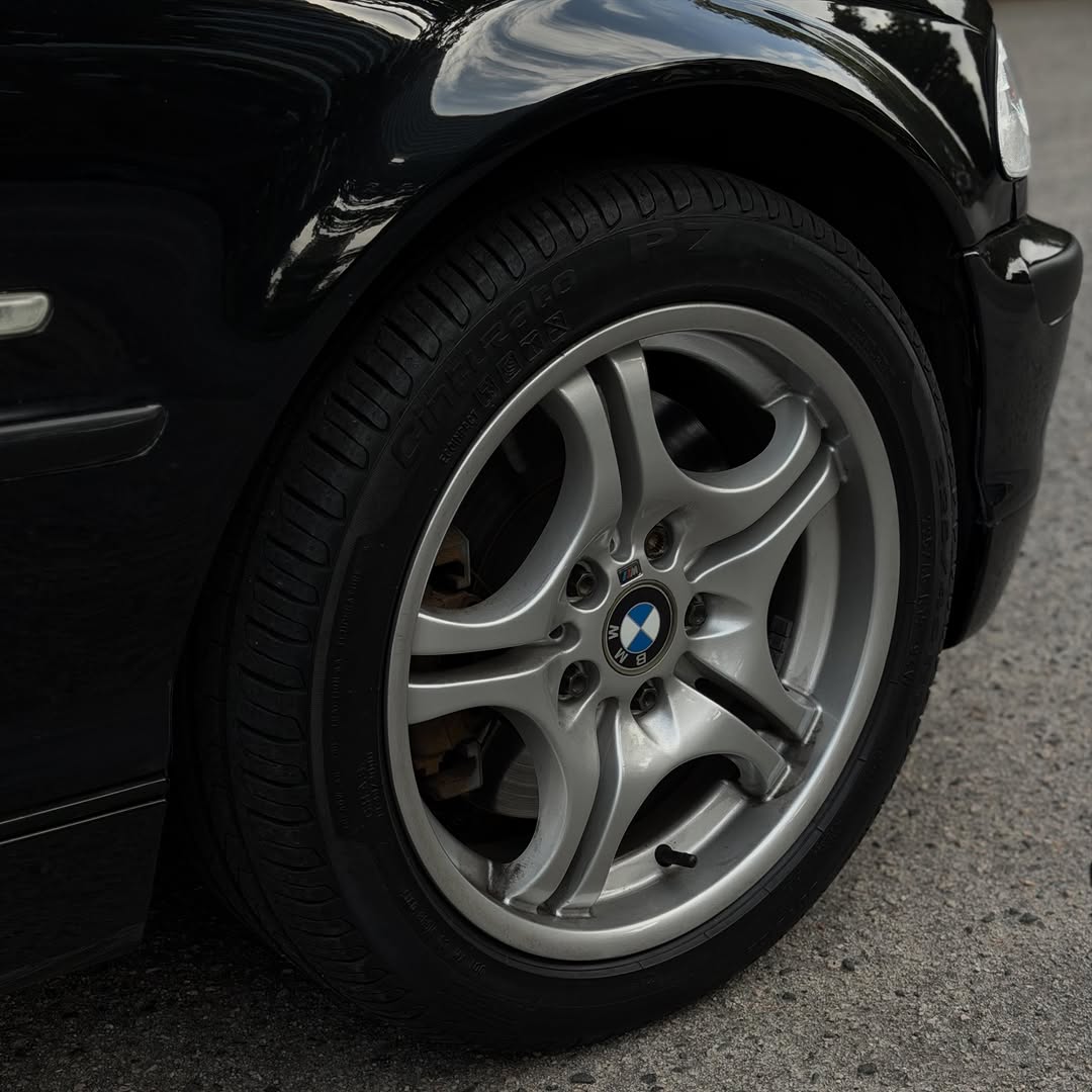 BMW 330I - Imagem 10