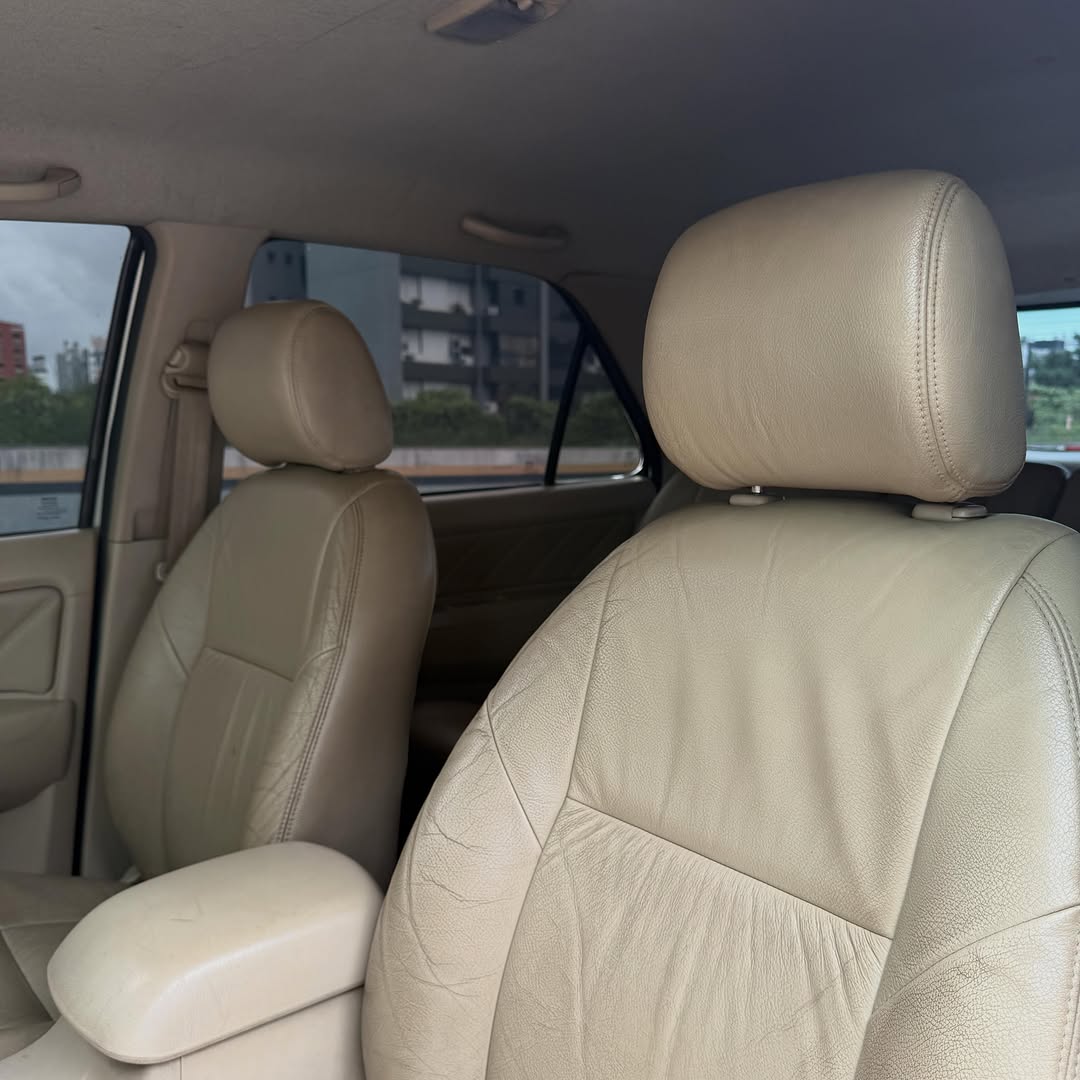 TOYOTA HILUX SW4 SRV D4-D 3.0 4X4 - Imagem 10