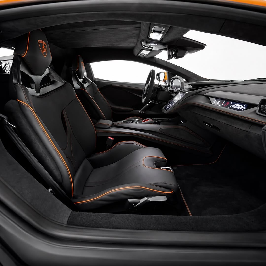 LAMBORGHINI REVUELTO - Imagem 8