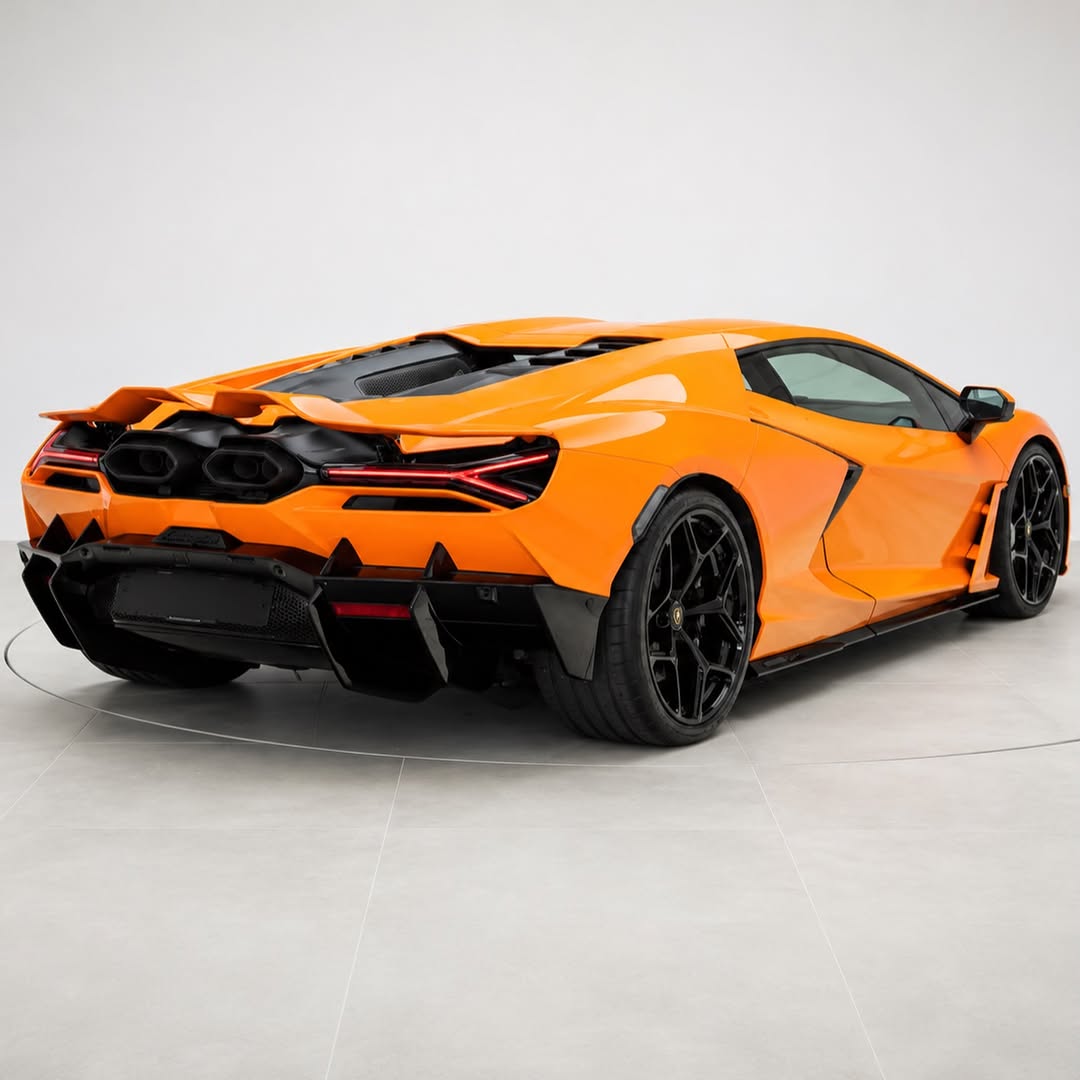LAMBORGHINI REVUELTO - Imagem 9