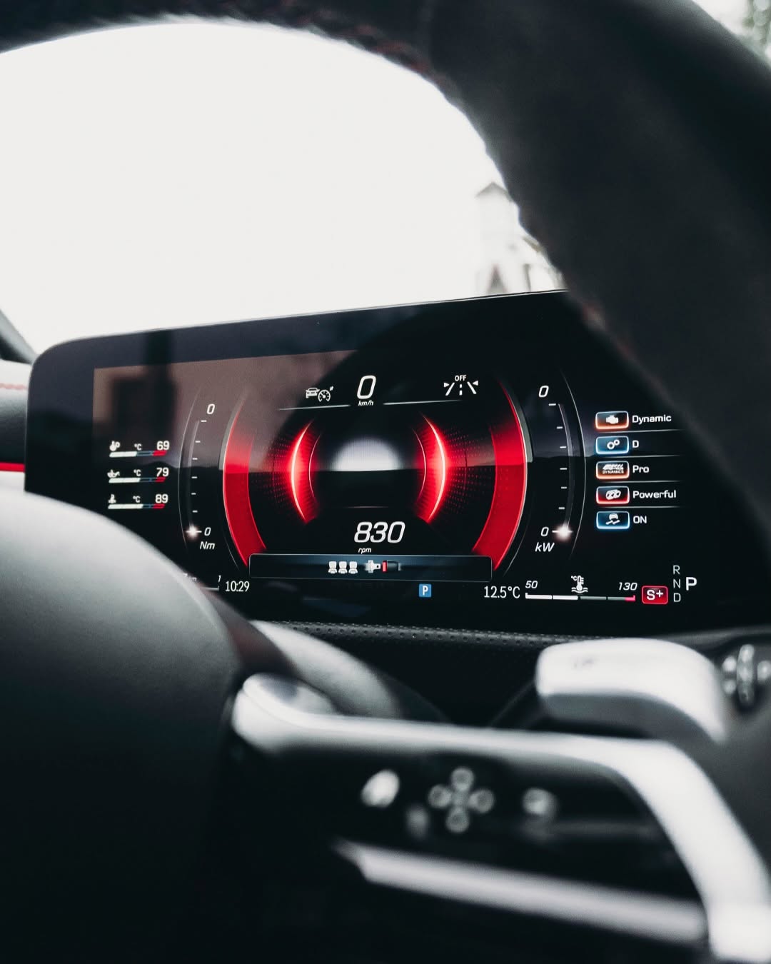 MERCEDES-BENZ CLA45S AMG - Imagem 4