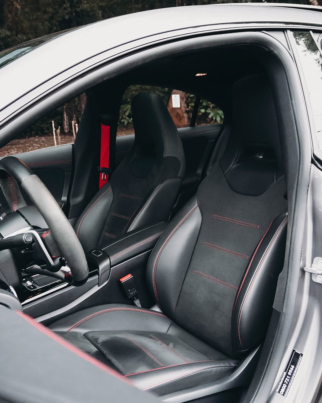 MERCEDES-BENZ CLA45S AMG - Imagem 7