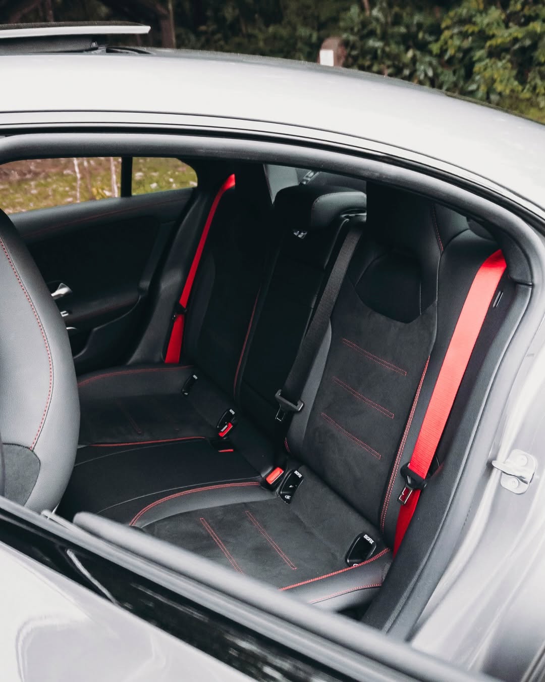 MERCEDES-BENZ CLA45S AMG - Imagem 8