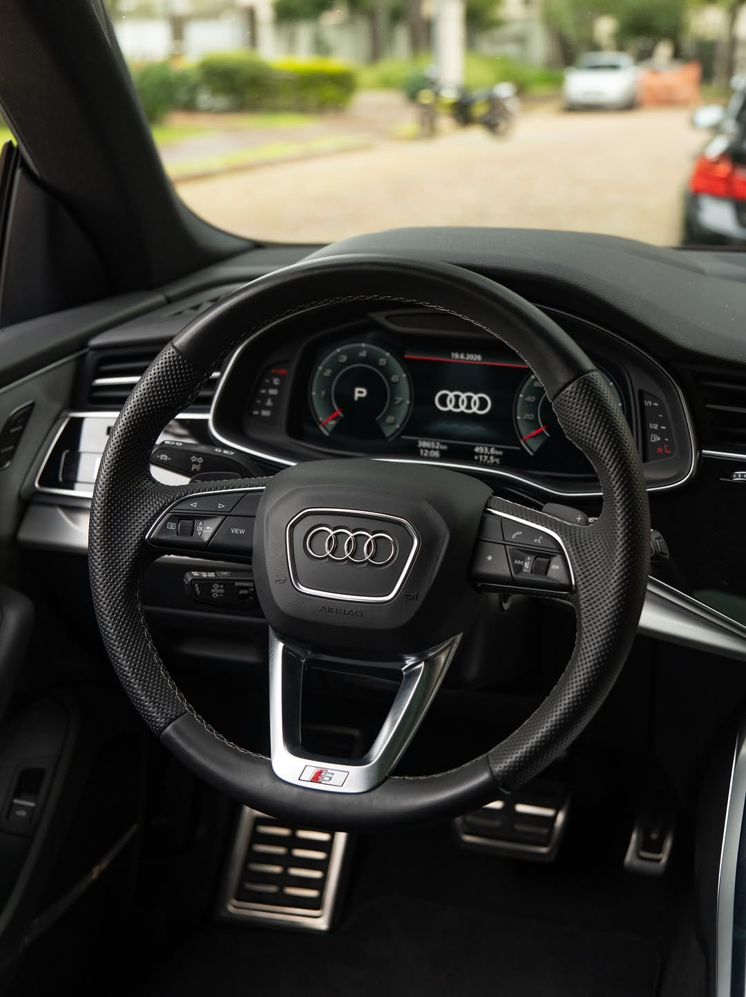 AUDI Q8 PERFORMANCE BLACK - Imagem 5