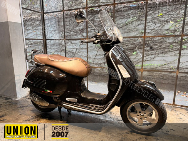 PIAGGIO VESPA GTS 300 ABS - Imagem 1