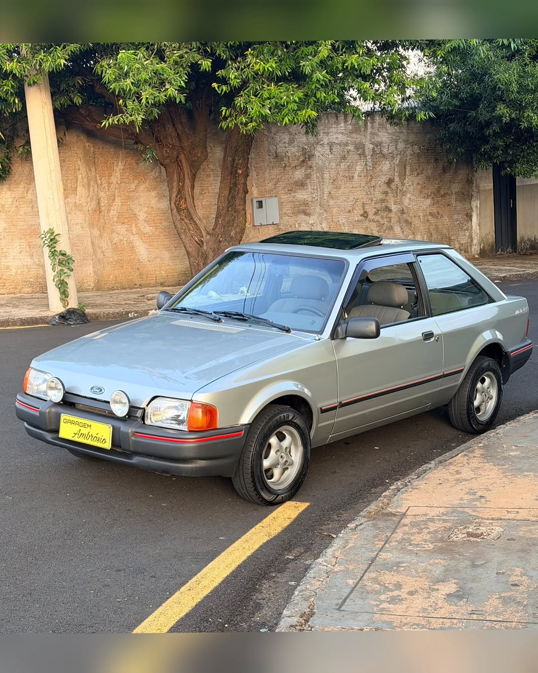 FORD ESCORT L SE - Imagem 2