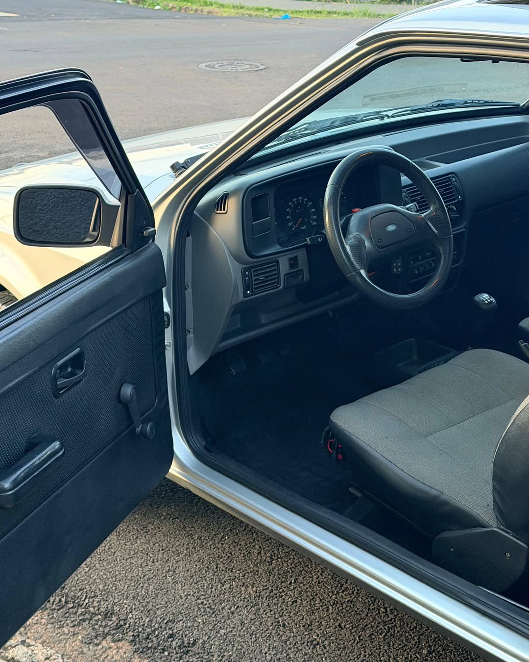 FORD ESCORT L SE - Imagem 16