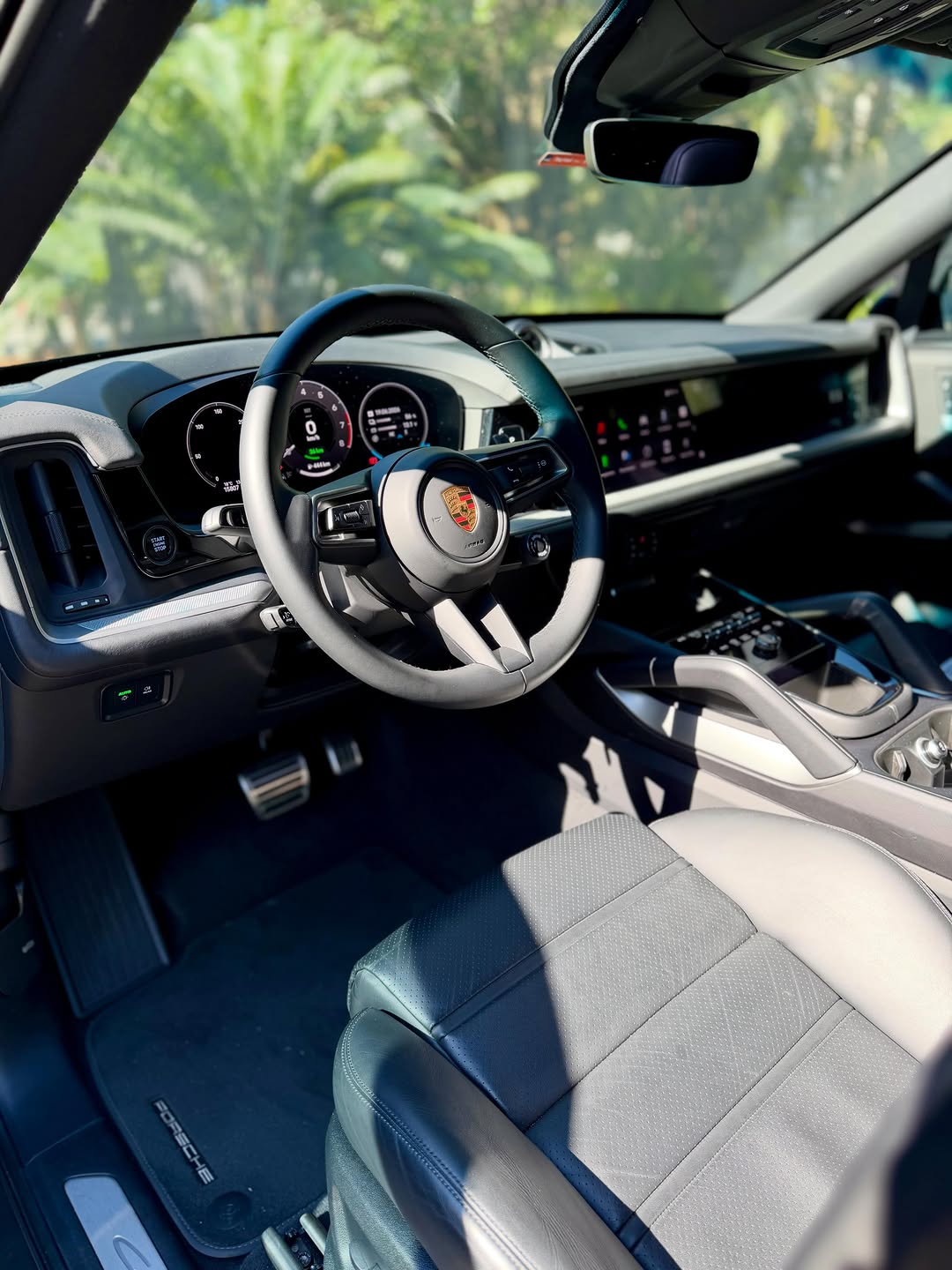 PORSCHE CAYENNE S COUPE E-HYBRID - Imagem 3